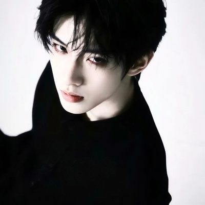 权威男头真人高清