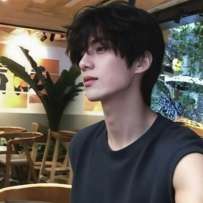 权威男头真人高清