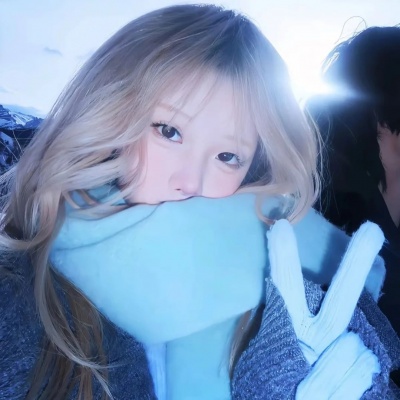 氛围感拉满的情侣头像