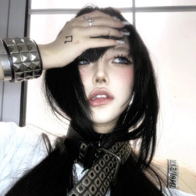 很a很高级的女生头像