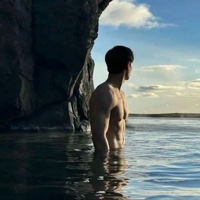 ins唯美风景背影男头