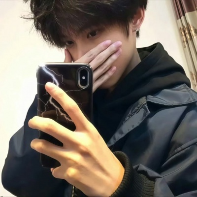 2026热门男生帅气头像