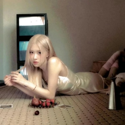 2026热门唯美纯欲女头