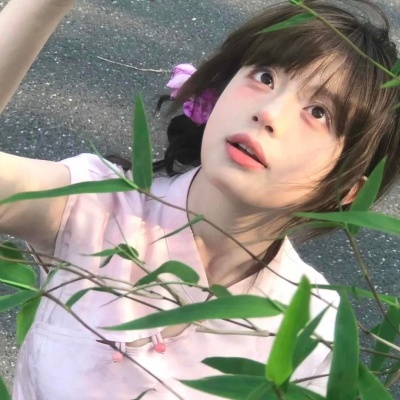 国风旗袍女生头像