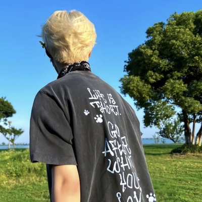 干净治愈ins男生头像