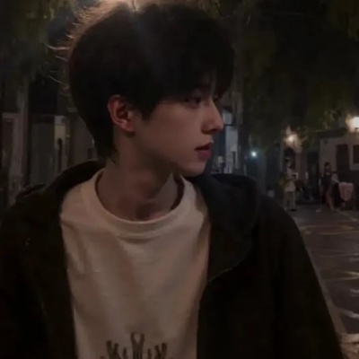 高质量ins高冷帅气男生头像