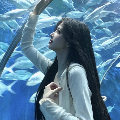 温柔系蓝色系女生头像