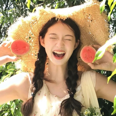 阳光明媚氛围感女生头像