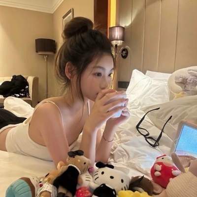 个性气质唯美ins风女生头像