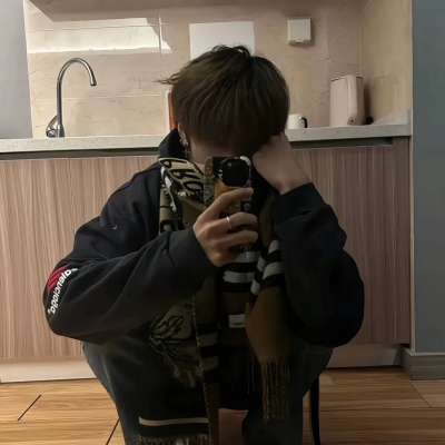 头像男真人帅气高冷