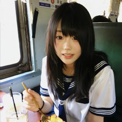 一辈子不换的唯美气质小众女生头像