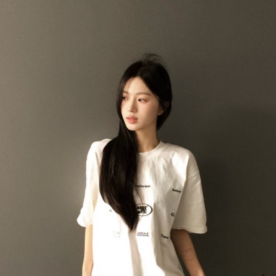 可爱小众女生头像