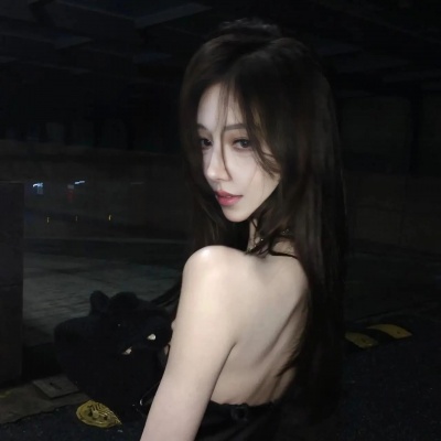 贵气千金风女神头像