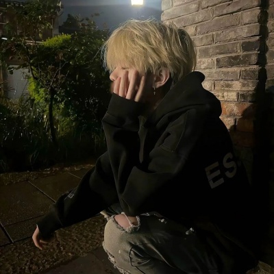 2026权威忧郁男头