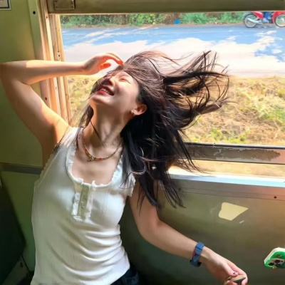 2026超火氧气女头