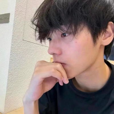 2026热门男生氛围感头像