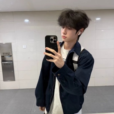 高颜值高高瘦瘦男生头像