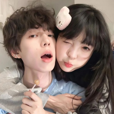 氛围感拉满的情侣头像