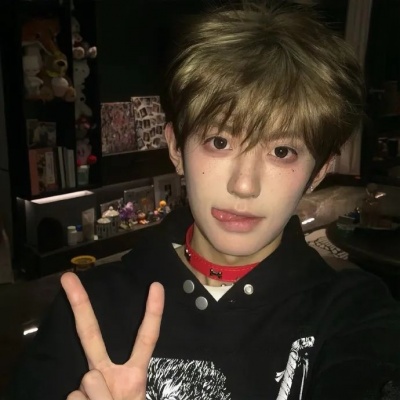 网红同款ins男生帅气头像