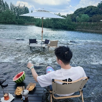 超好看ins情侣头像真人一男一女