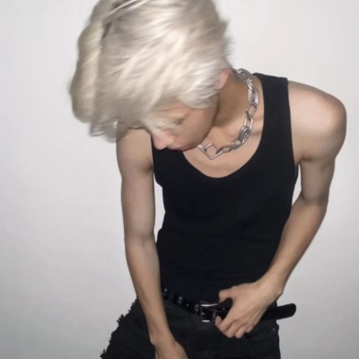 小众氛围感真人头像男生