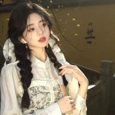 微信氛围感女生头像