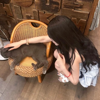 白月光氛围感女头