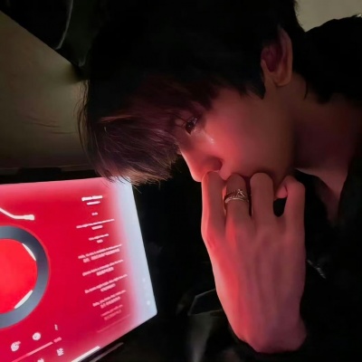 热门ins男头像真人