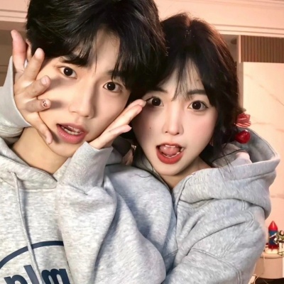 精选ins情侣头像