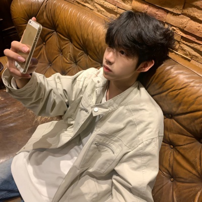 小众青春男生头像