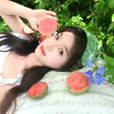 2026最新绿色氛围治愈风景女生头像