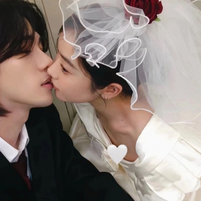 氛围感拉满的情侣头像