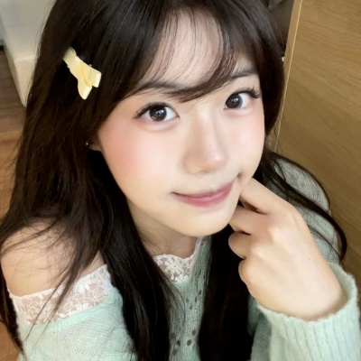 单人一左一右女头