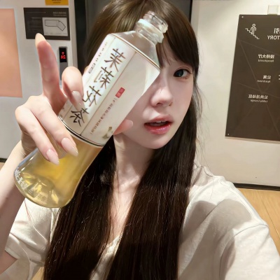 高颜值闺蜜头像单人版