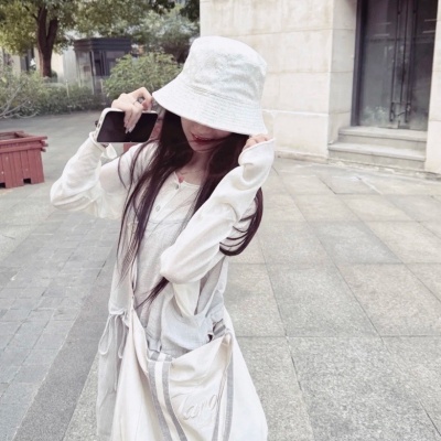 爆款ins气质女头