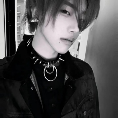 超酷ins风高级男生头像