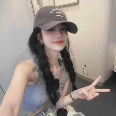 唯美氛围拉满的绿色系女神头像