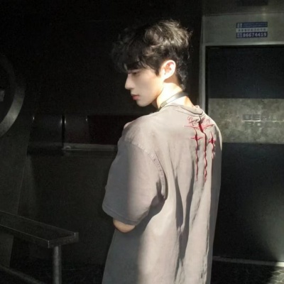 2026小众青春帅气男生头像