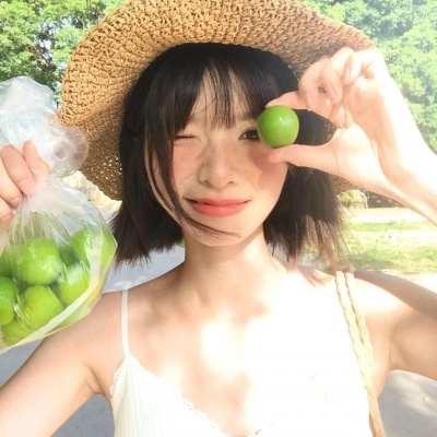 薄荷绿小清新女生头像