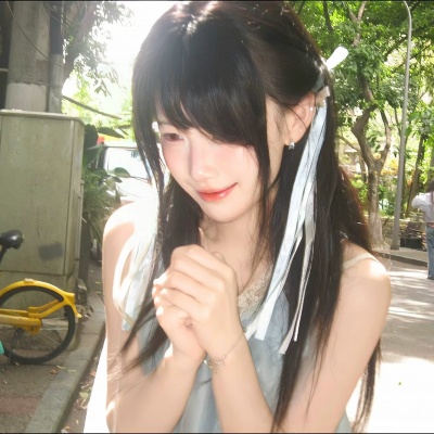 白开水头像女ins