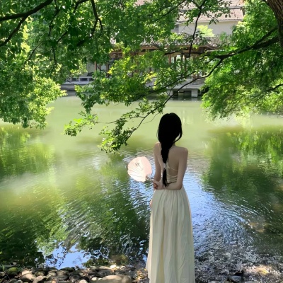 超仙唯美风景背影女生头像