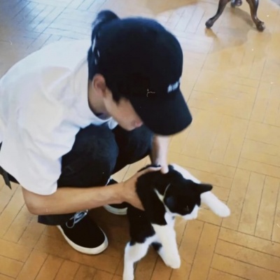 青春阳光小众男头