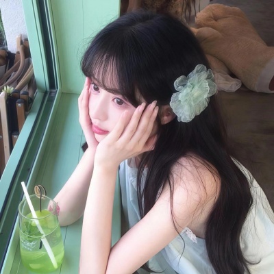 小众却惊艳的头像小红书女