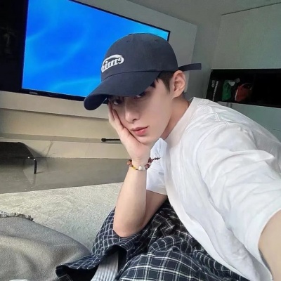 2026高质量ins男头