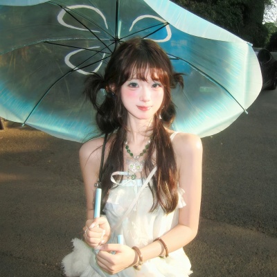 纯欲风可爱女头高清无水印