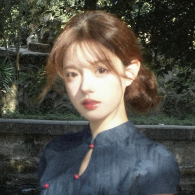 国风旗袍女生头像