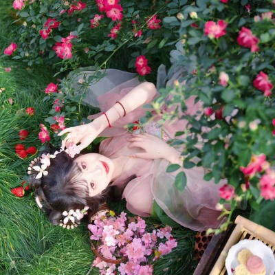 清新唯美治愈花卉女生头像