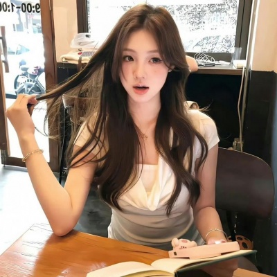 女生高级感图片头像