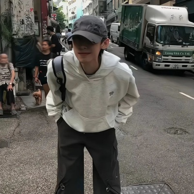 头像男真人帅气高冷