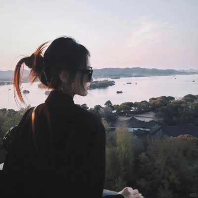 氛围感女头ins风